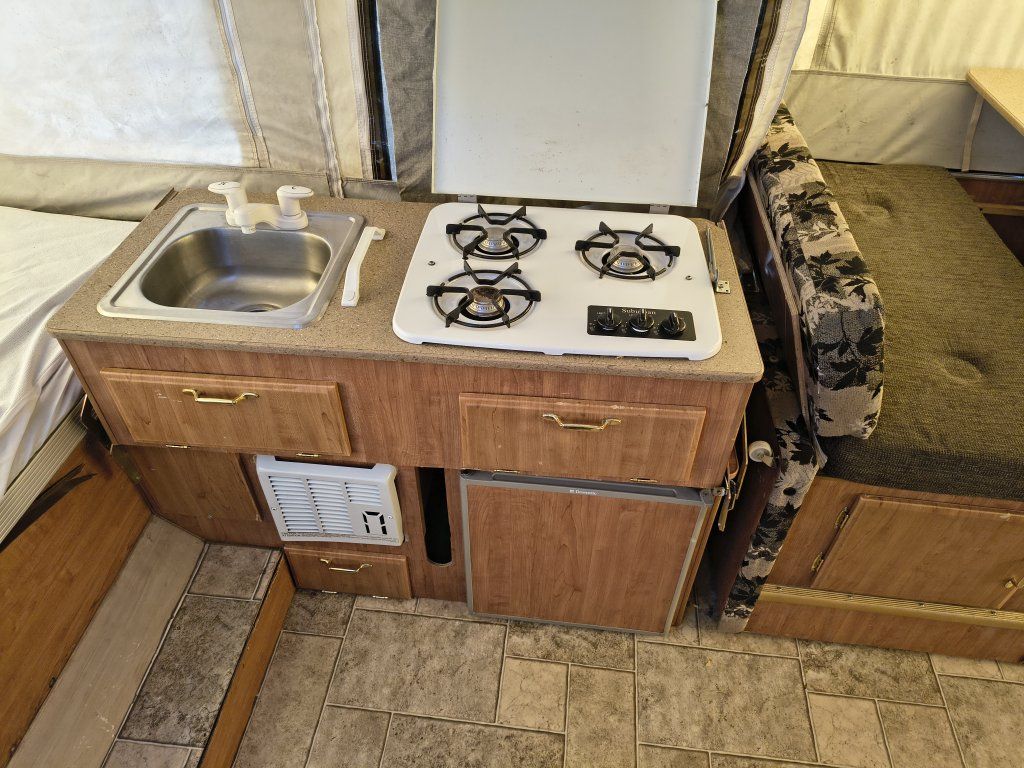 Main image 10