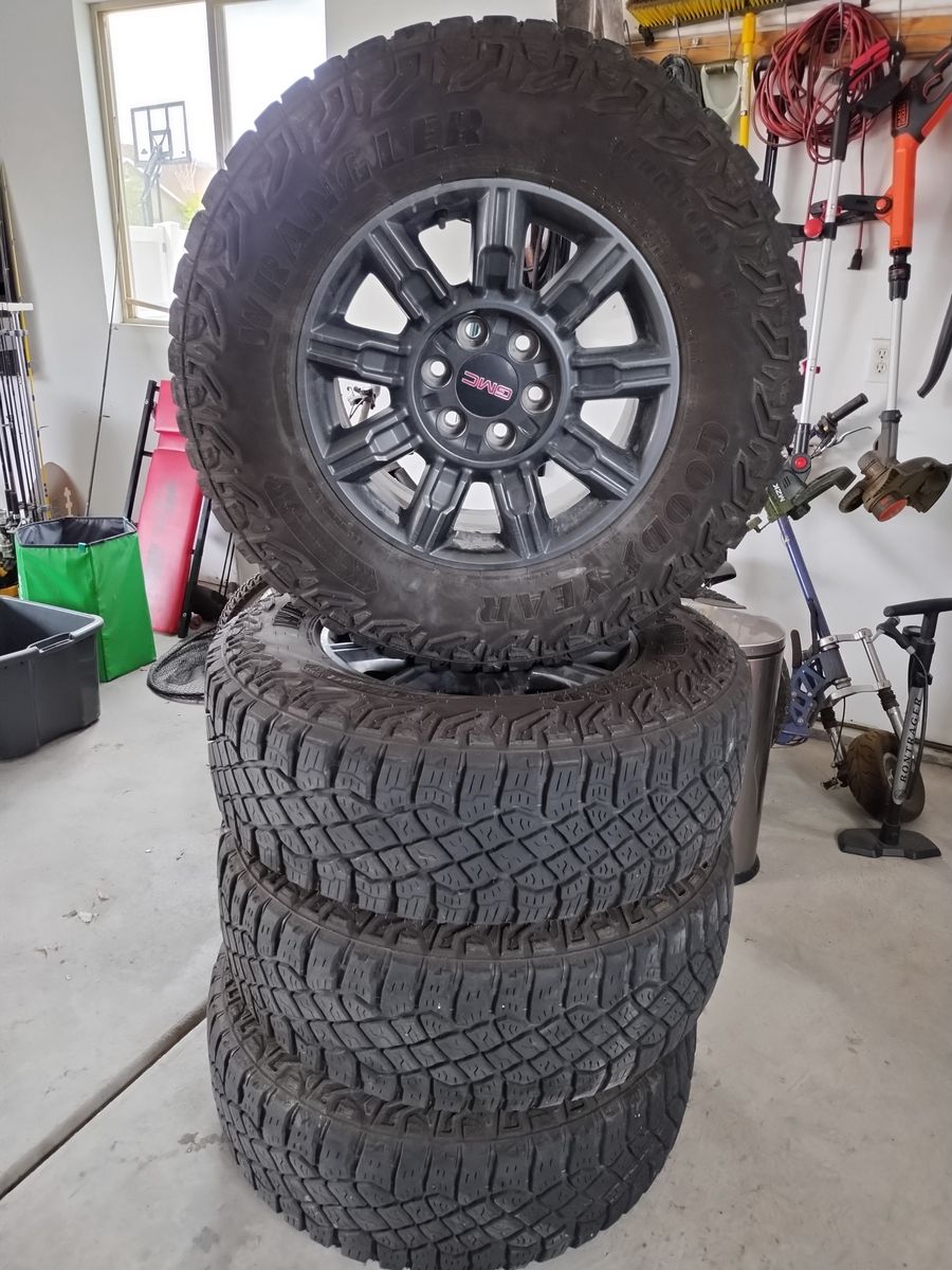 Goodyear Wrangler 275/70R18 on AT4X 6x5.5 wheels