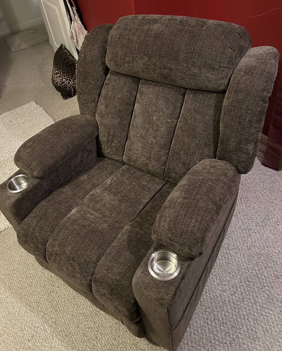 Lifting Recliner