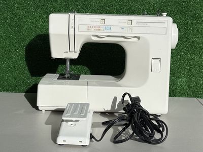 Kenmore Sewing Machine Model 385 WORKING
