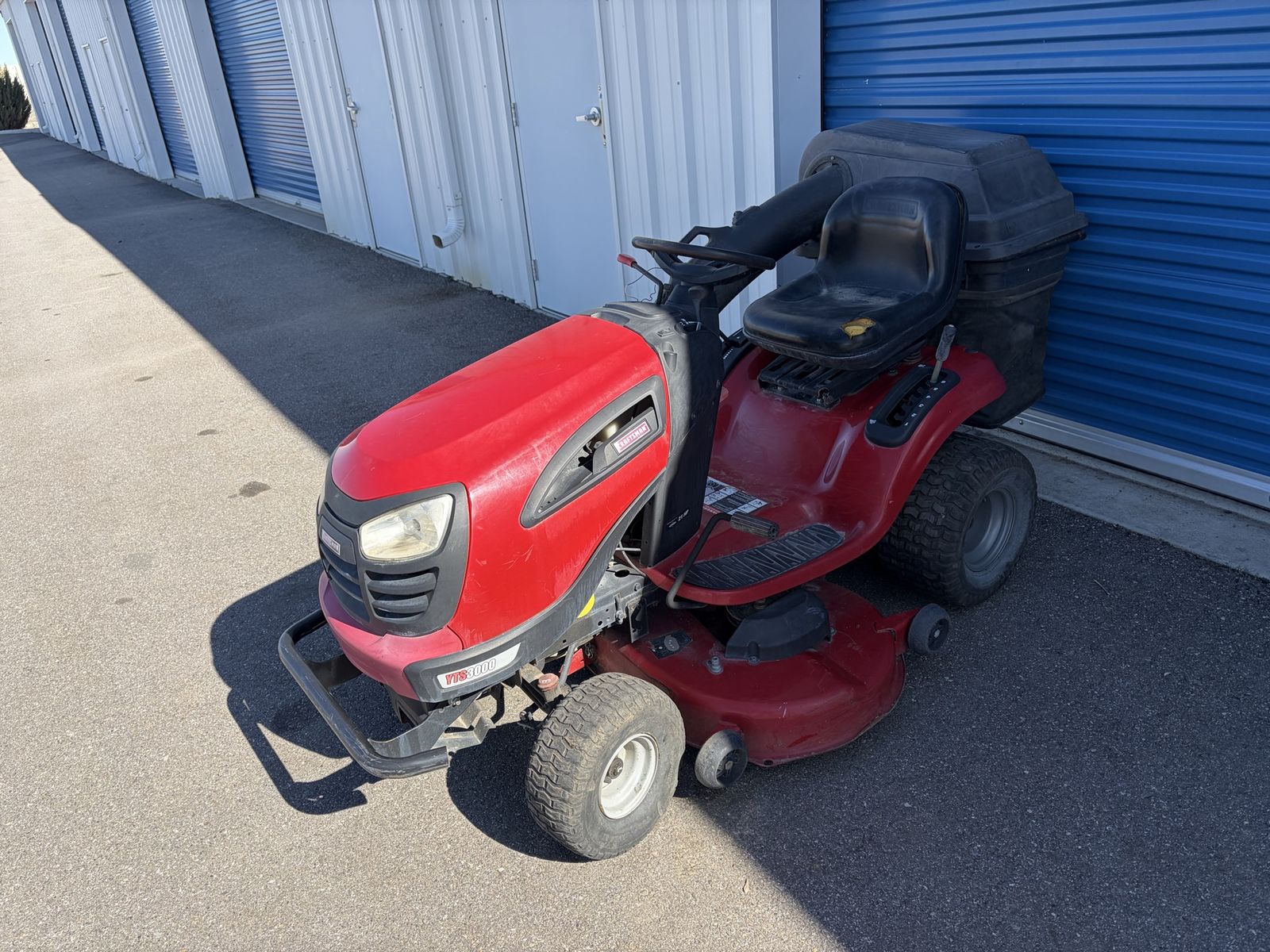 Craftsman Pro Series LT2000 Riding Lawn Mower with Bagger