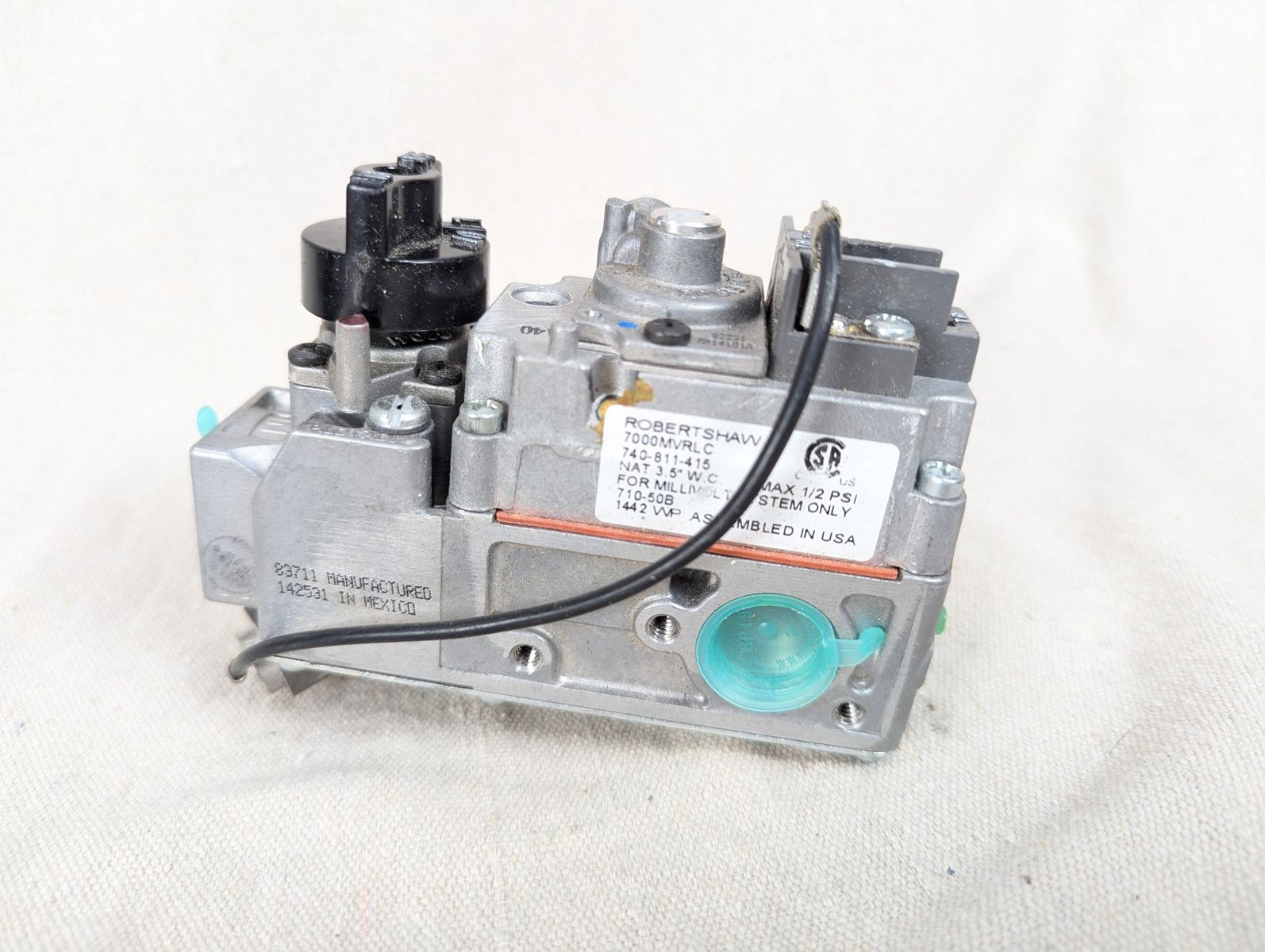 Robertshaw 7000MVRLC Millivolt Gas Valve 740-811-415 Natural Gas New Unused
