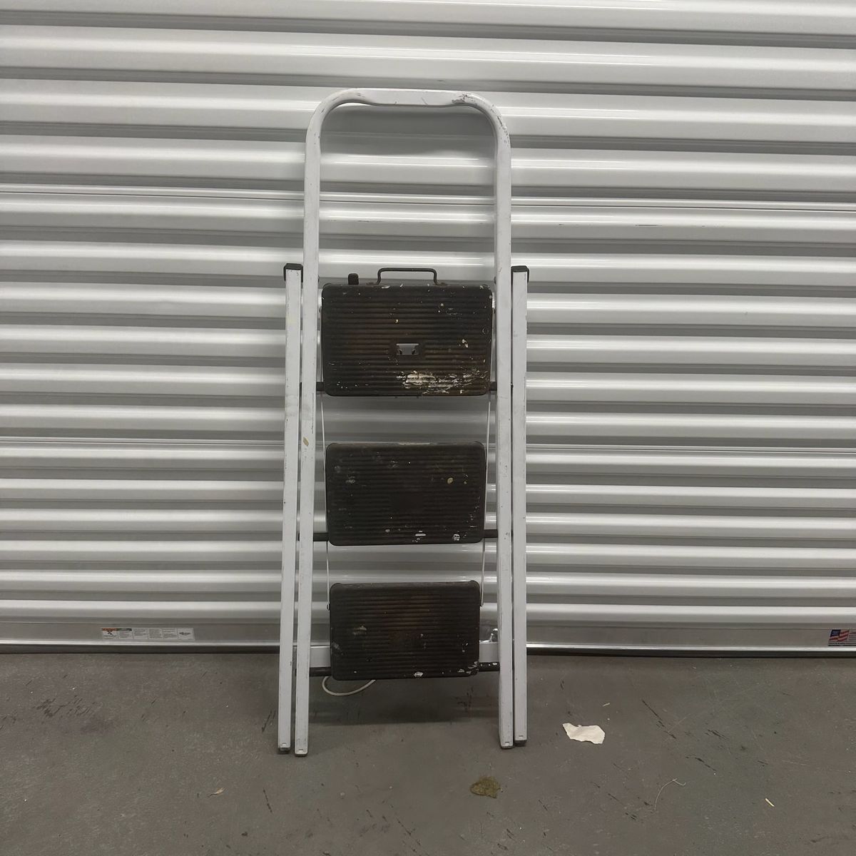 3-Step Folding Ladder / Step Stool