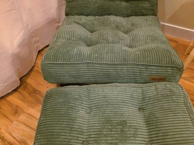 accent chair
