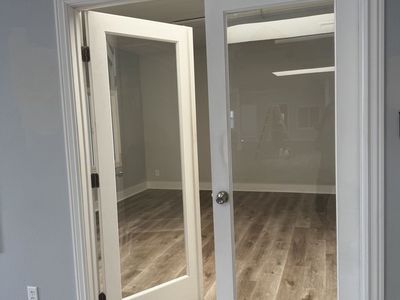 2 Individual Offices & Large Open Space in Central Sandy Business Complex