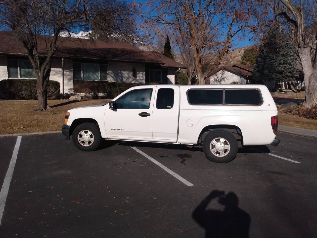 2005 GMC Canyon pickup truck