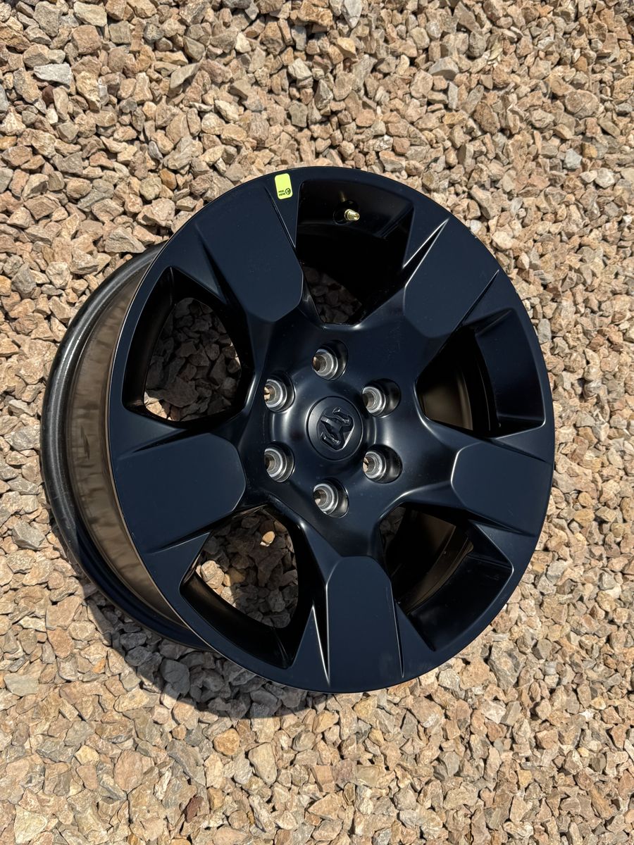 2022 Ram 1500 OEM 18” Black Wheels – Set of 4 – Excellent Condition