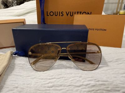 Louis Vuitton Aviator Sunglasses Gold Metal Frame Gradient Brown Monogram Lens