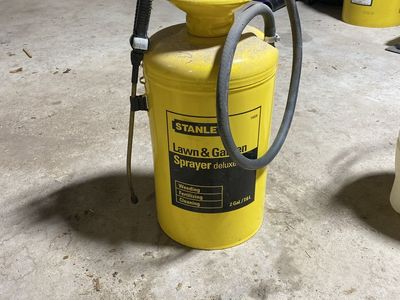 Stanley Heavy Duty Sprayer