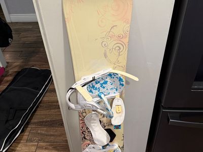 Womens Snowboard Empress 5150 144cm