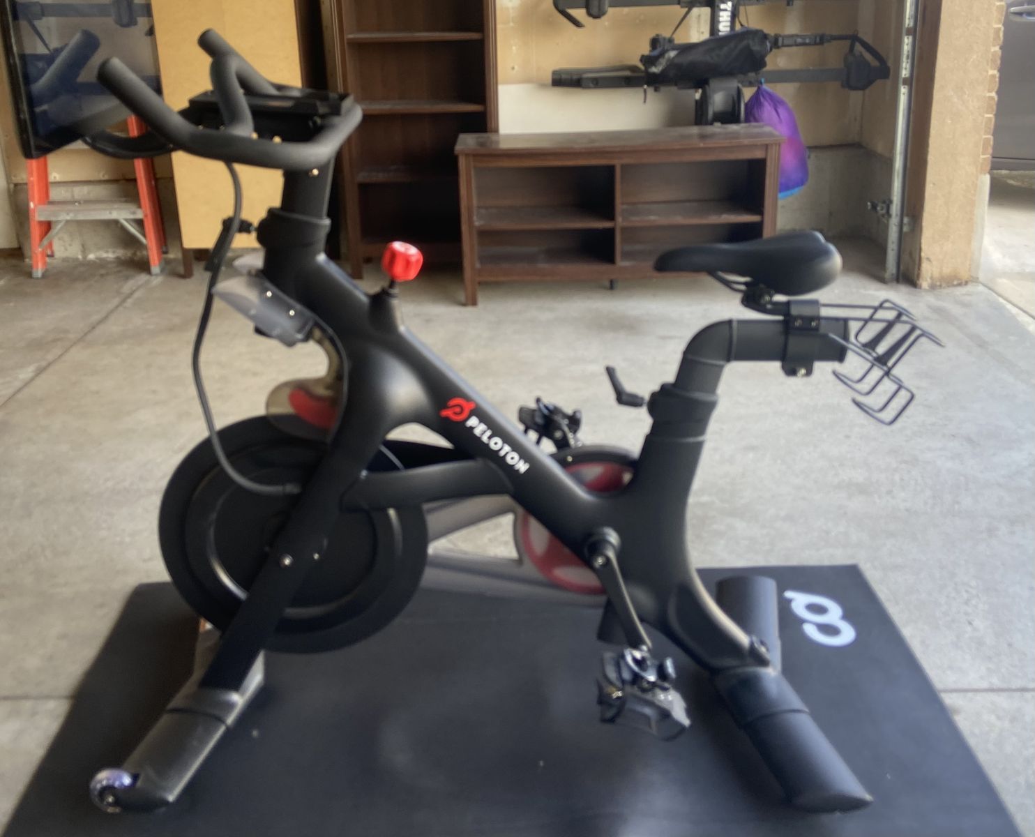 Lightly Used Peloton Bike – Full Setup Included
