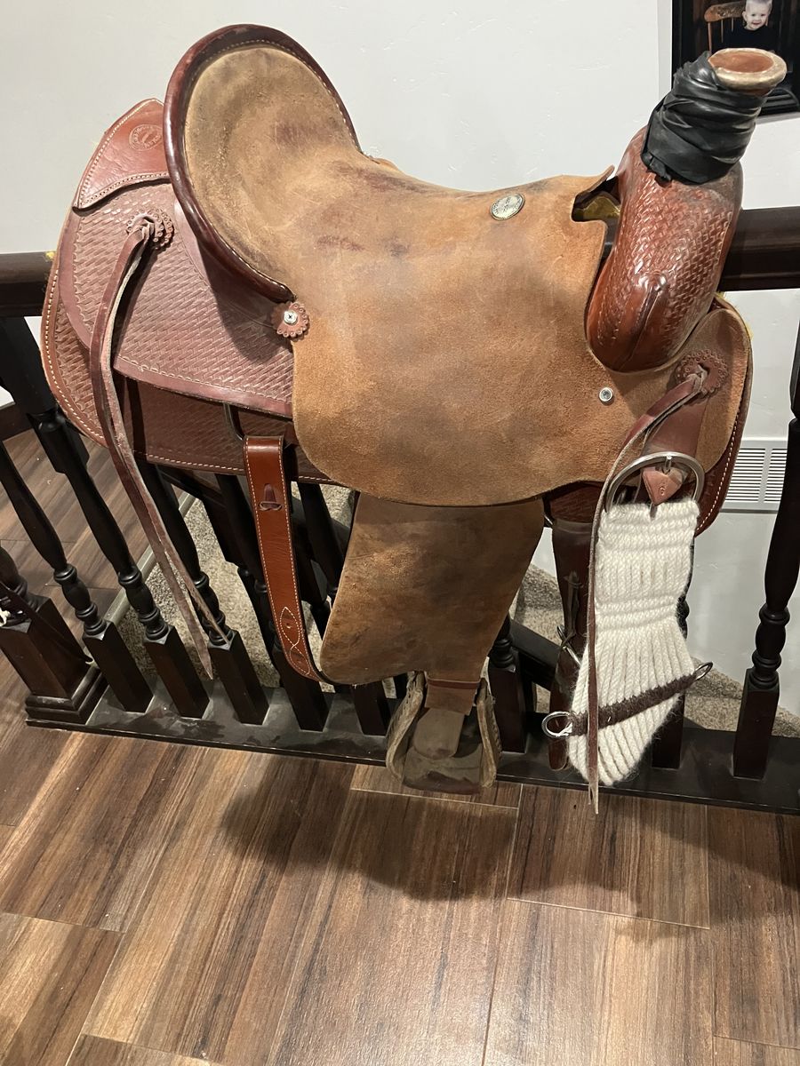 Western showman saddle
