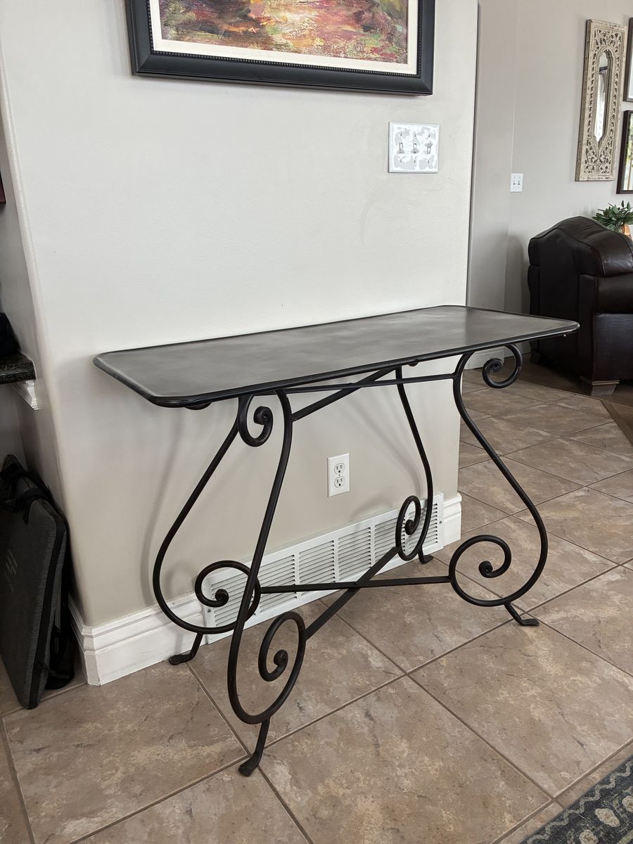 WROUGHT IRON METAL CONSOLE TABLE