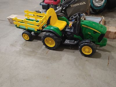 John Deere Tractor PegPerego Powerwheels