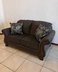 NEW Miltonwood Loveseat and Throw Pillows