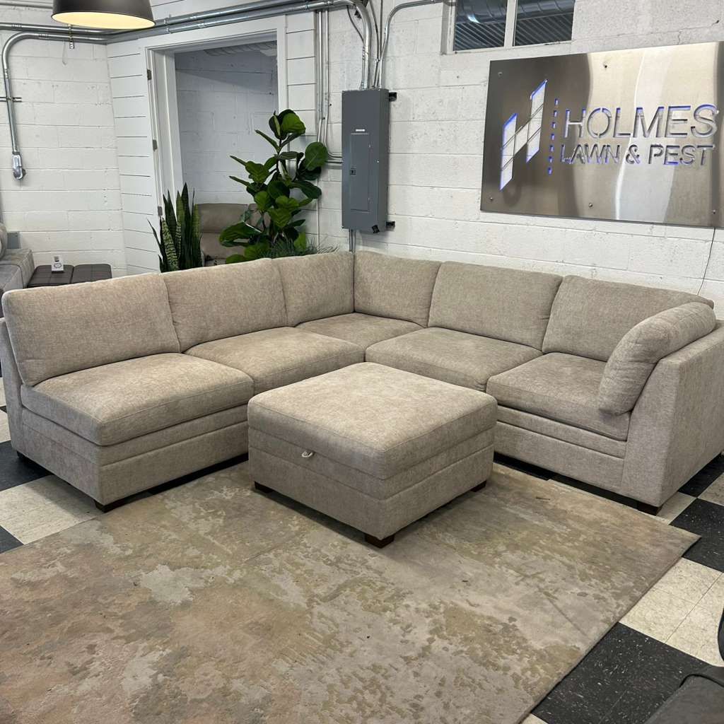 LIKE NEW!! COSTCO THOMASVILLE TISDALE MODULAR SECTIONAL 6-PIECE TAUPE W/ STORAGE OTTOMAN!!