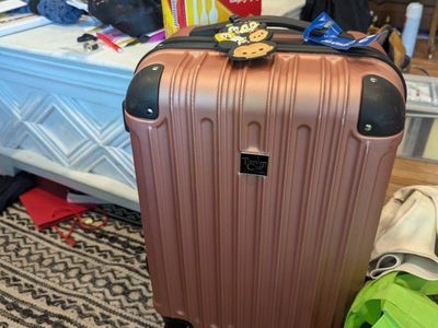 20 in carry on luggage Travelers Club Midtown hard