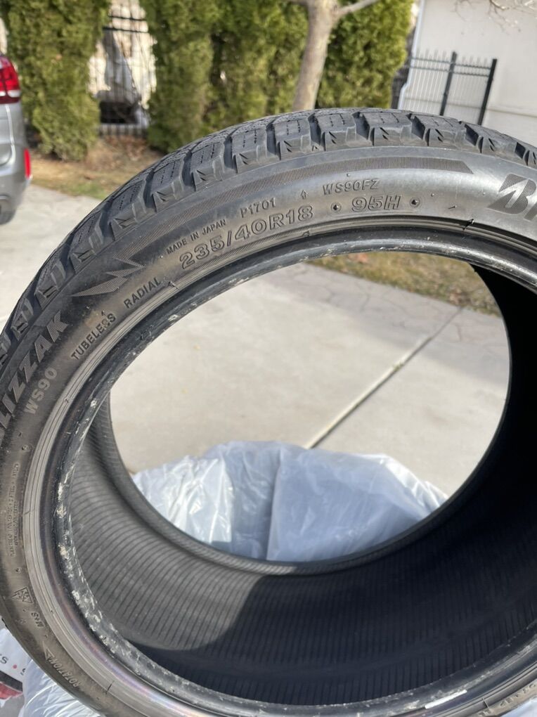 235-40-18 Snow Tires- Blizzaks