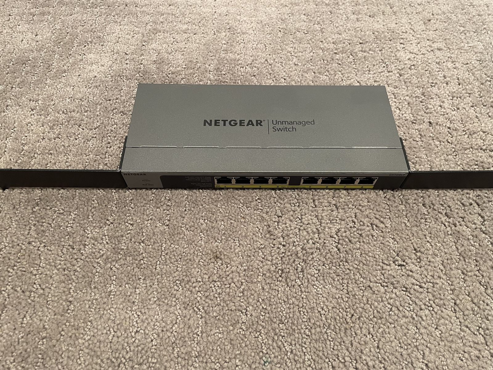 NETGEAR GS108LP 8-Port Gigabit Ethernet PoE+ Unmanaged Switch
