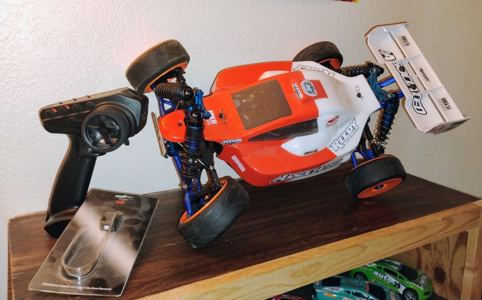 ***Limited Time Sale*** Associated RC8-E  Buggy