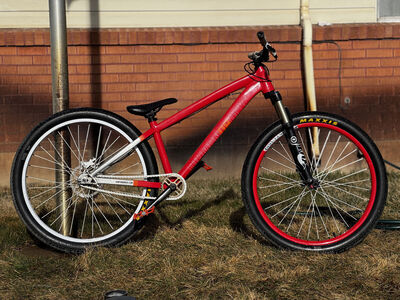 Diamondback 1st Assault Dirt Jumper Bike Short — $500 (Used, Good Condition)