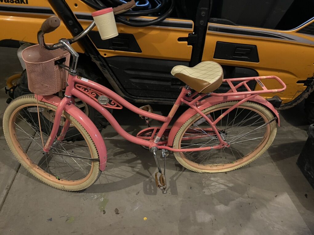 Huffy Beach cruiser - Coral Pink