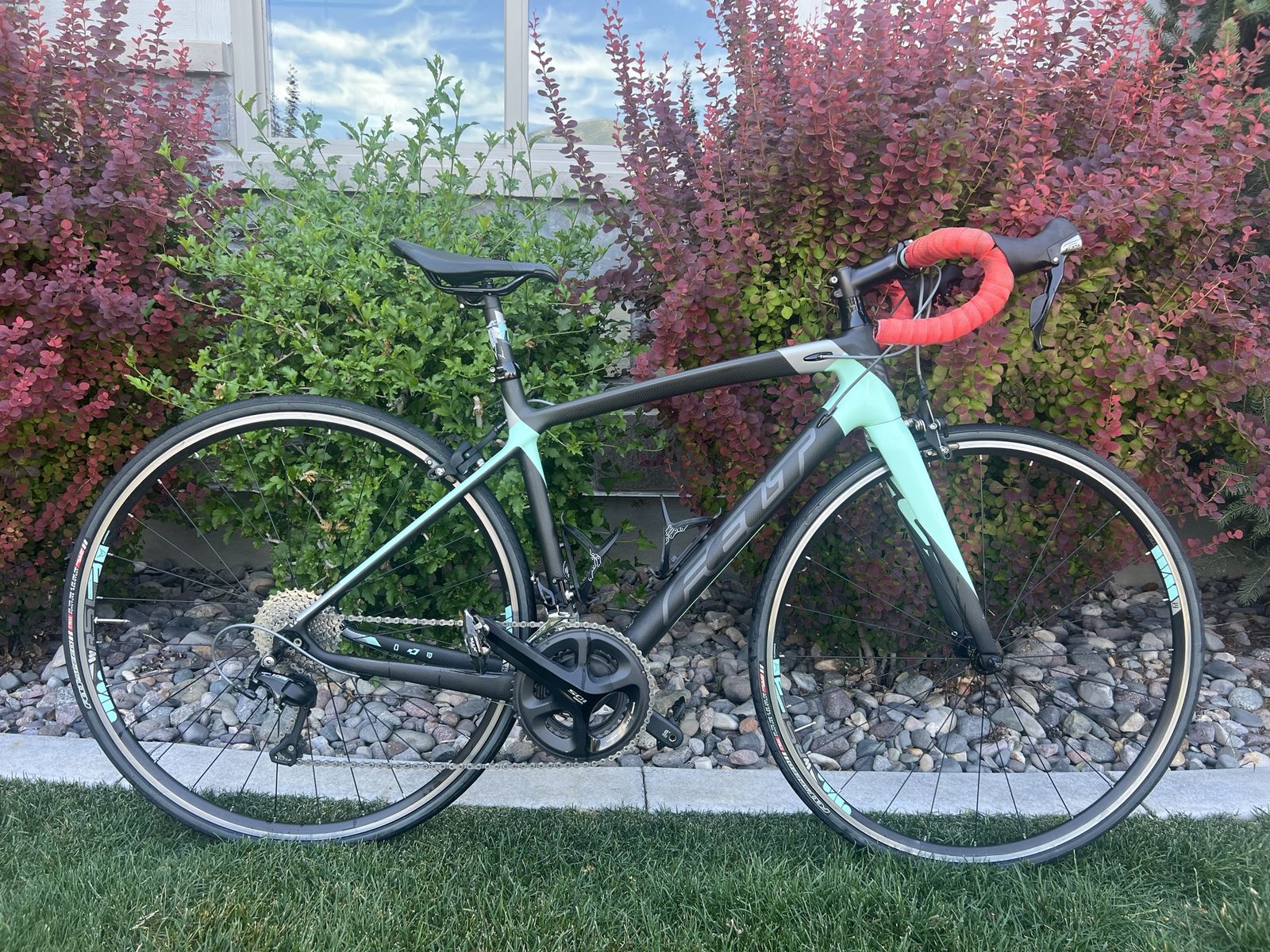 Felt VR5 Carbon Road Bike - Shimano 105 - Great Condition