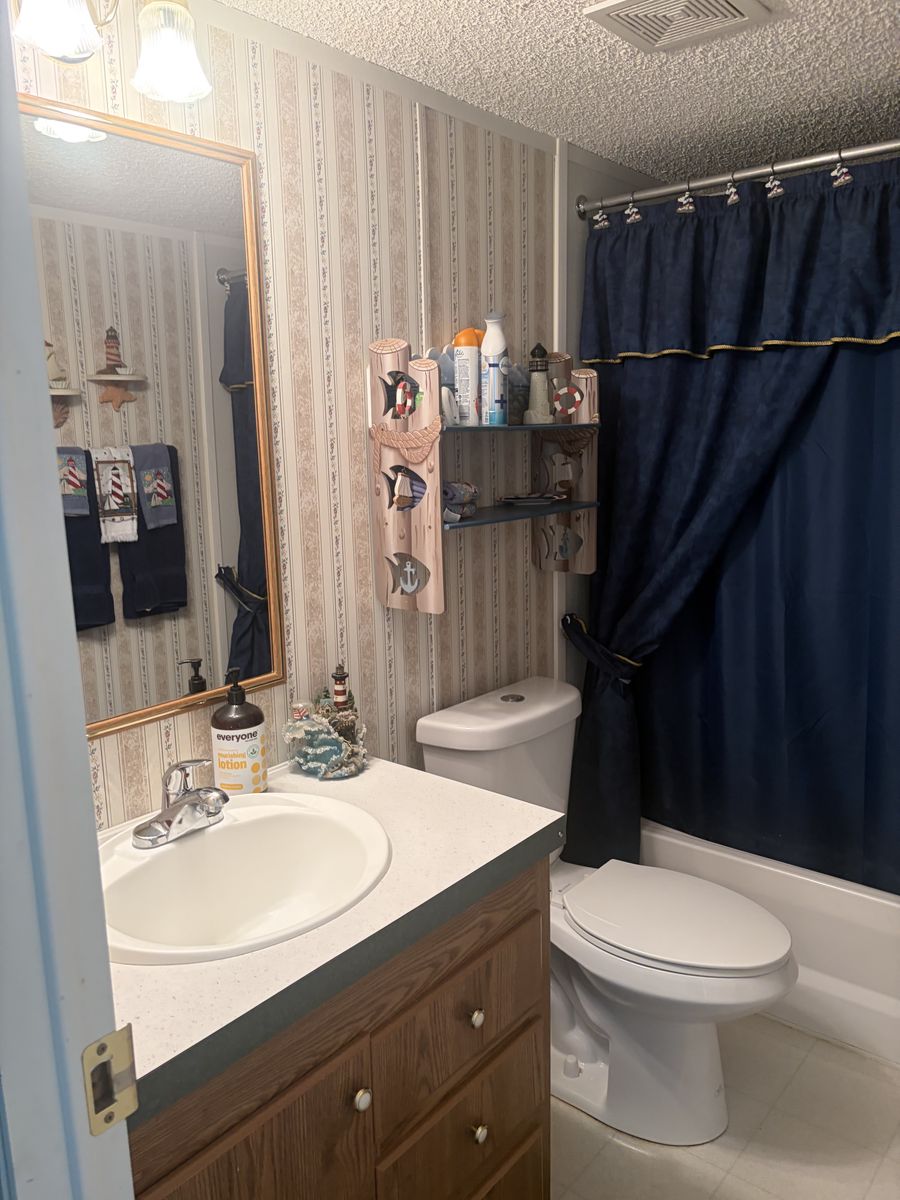 Main image 11
