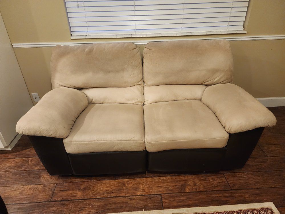 Tan love seat