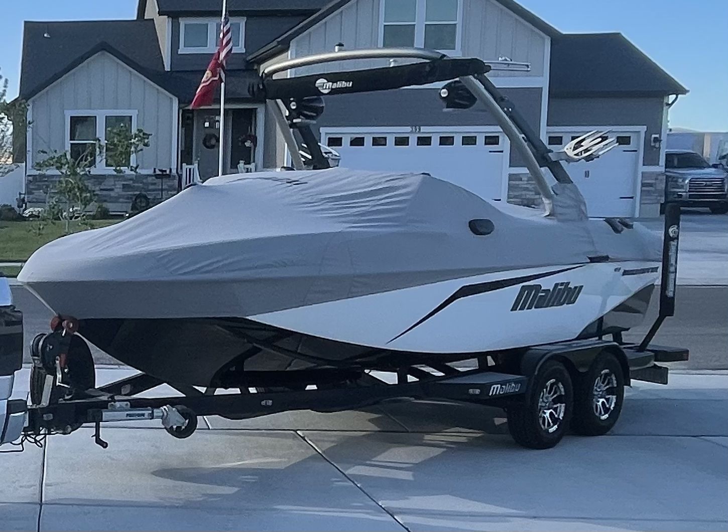 2017 Malibu Wakesetter 21 VLX Ski & Wakeboard Boat **201 Hrs.**
