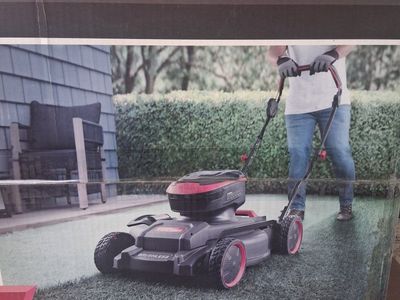 Lawn mower. Electric. in box