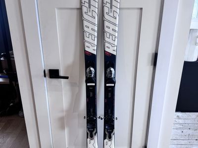 Rossignol React R2 Carbon Downhill Skis with Bindings 2022 - 170cm