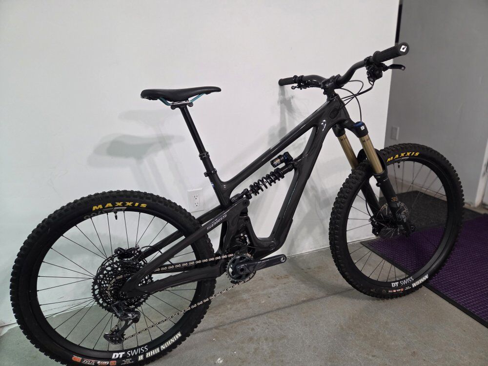 2025 Yeti SB 165
