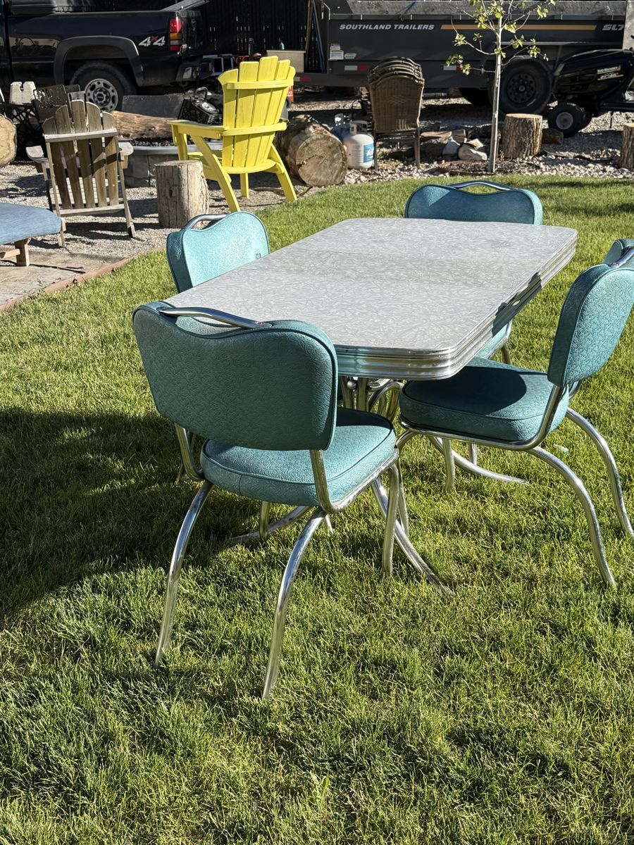Main image 4