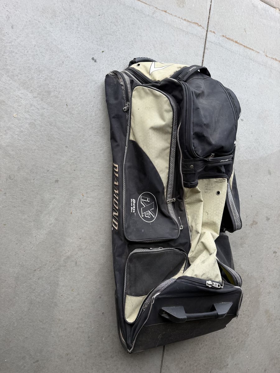 Diamond Diesel Baseball Bag