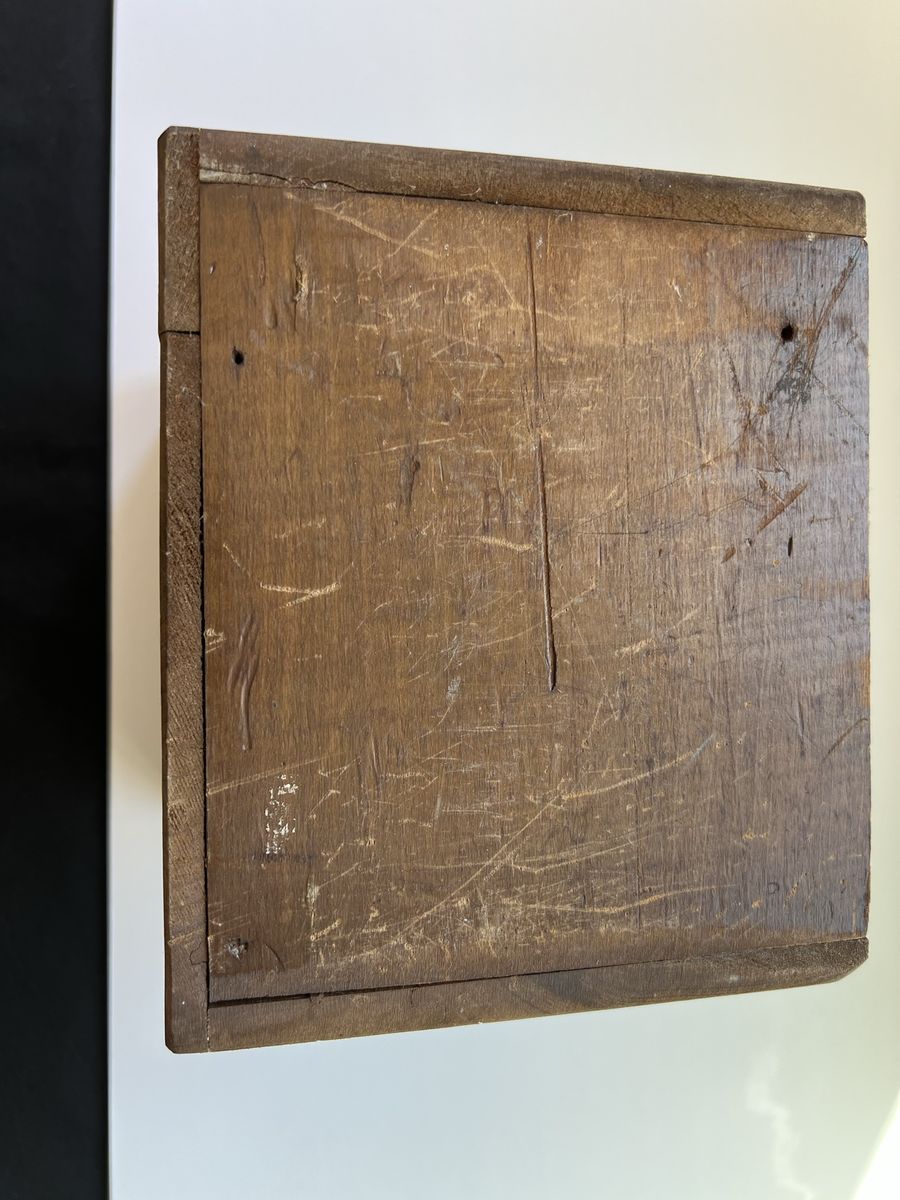 Main image 9