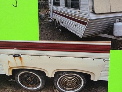 Vintage Layton Travel Trailer - Needs Work, Great Restoration Project