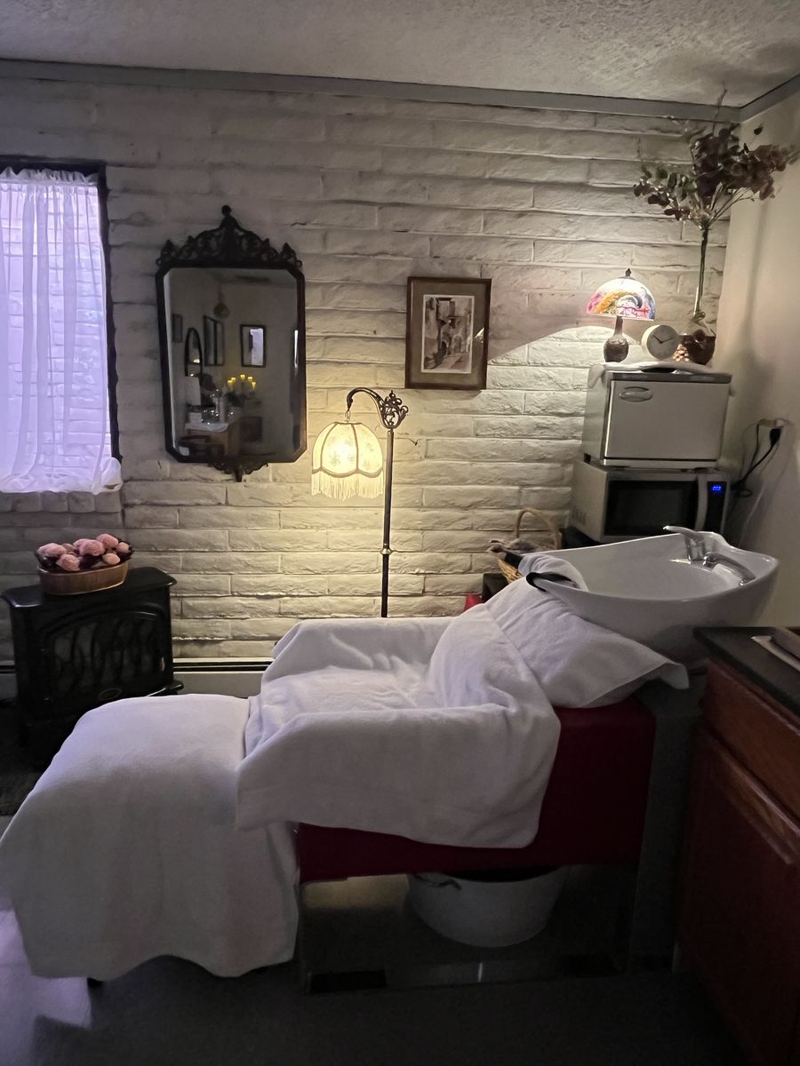 Salon equipment 