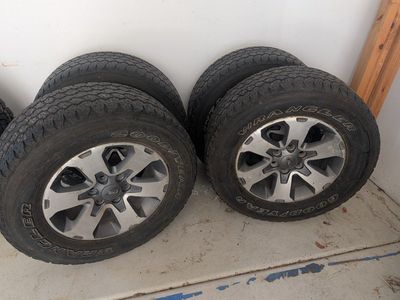 Used Ford F-150 OEM Wheels w/Used Tires - Set of 4