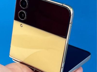 Samsung Galaxy Z Flip4 256GB - Unlocked