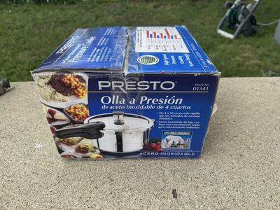 Presto 4 Quarr Stainless Steel Pressure Cooker