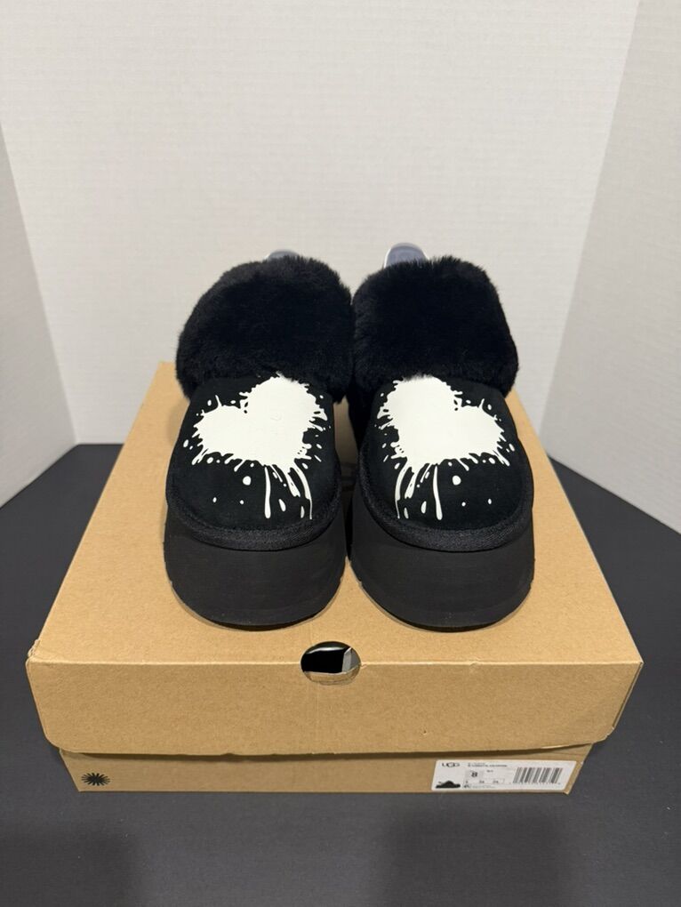 New UGG Funkette Valentine Slippers Sz 8