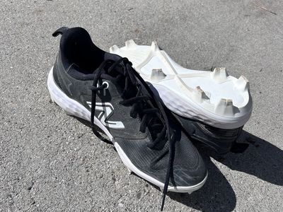 New Balance Women's Softball cleats 9.5