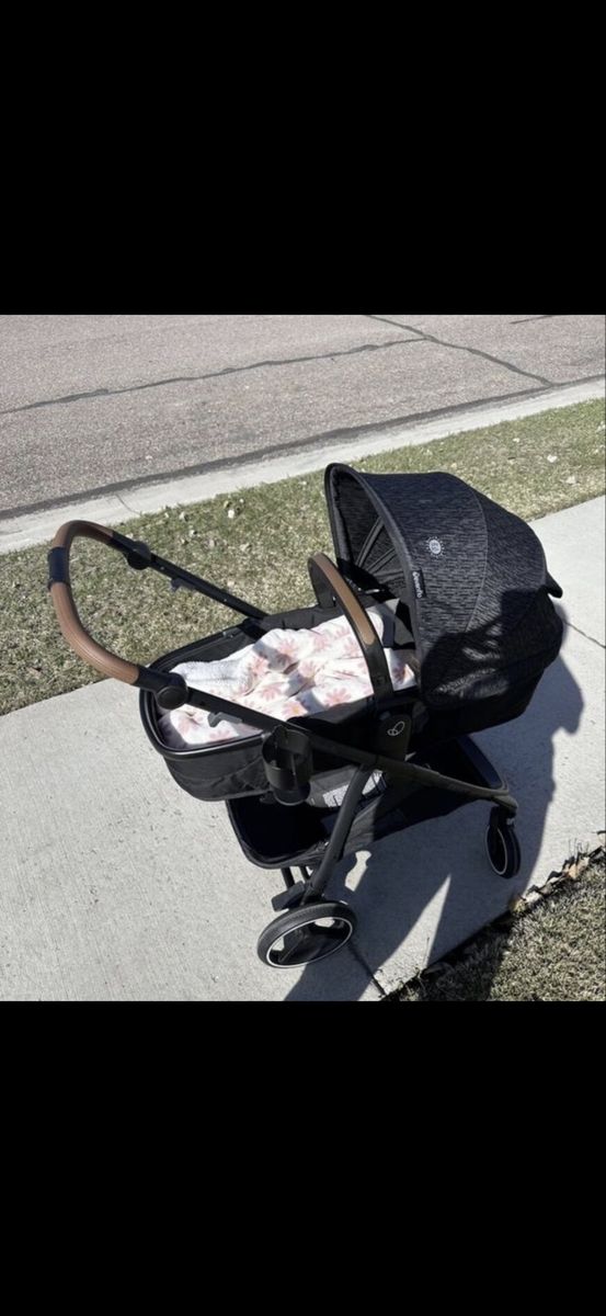 Evenflo Shyft stroller car seat System free delivery 