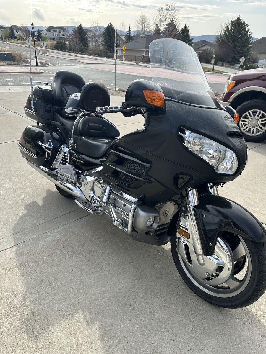 2002 Honda Gold Wing W/ Tow Trailer