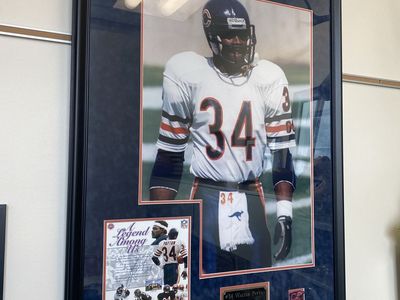 Walter Payton #34 Framed Autograph Chicago Bears 8x10 Hand Signed Photo Poster w/Sweetness COA & Game Jersey Patch #33/34 made