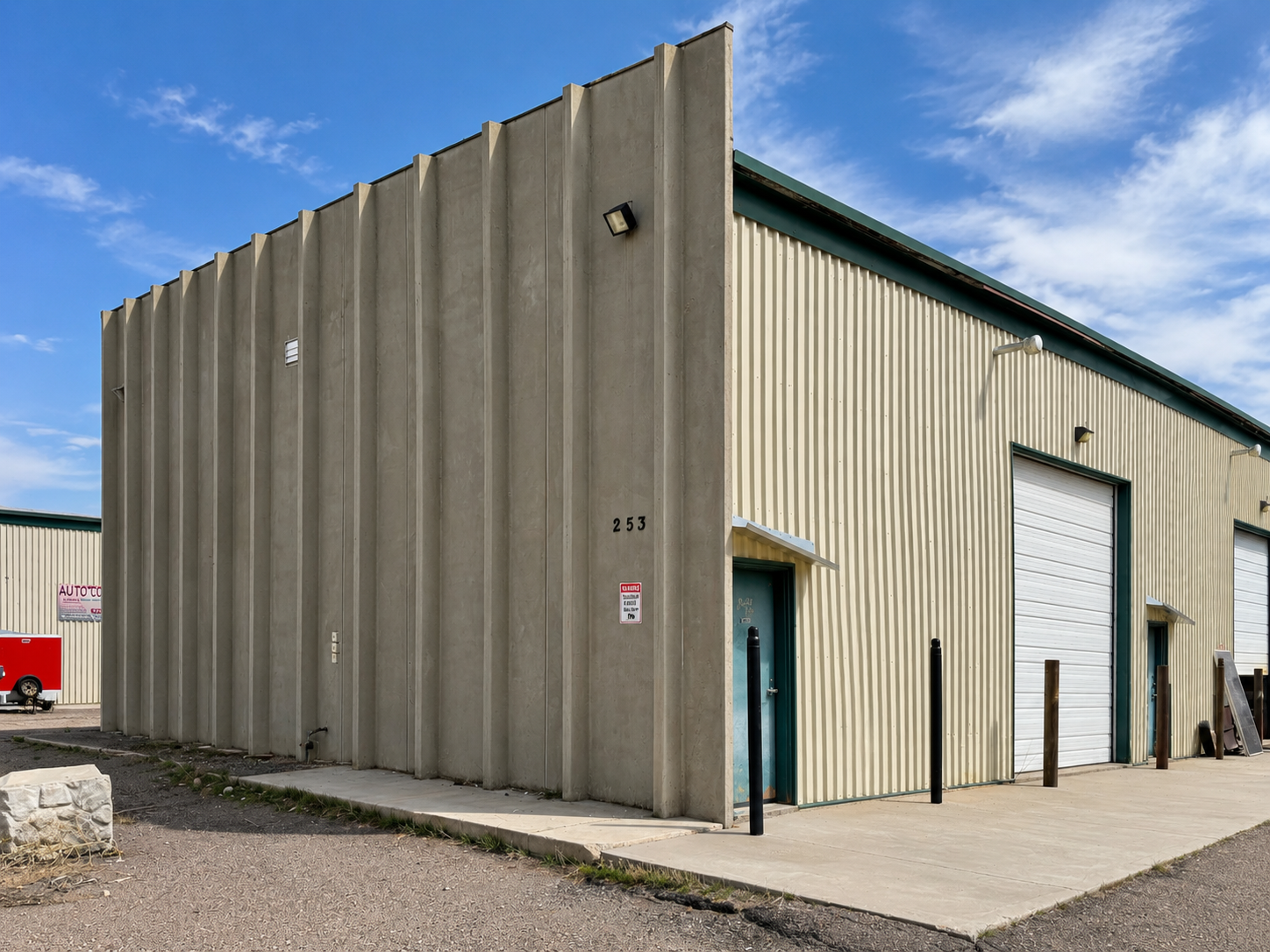 Main image 7