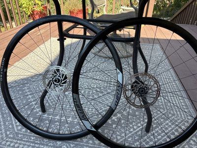 Novatec 30 Disc Tubeless-Ready Wheelset Gravel