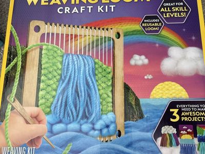 National Geographic Weaving Loom Craft Kit - Reusable Loom, STEAM Educational Crafts