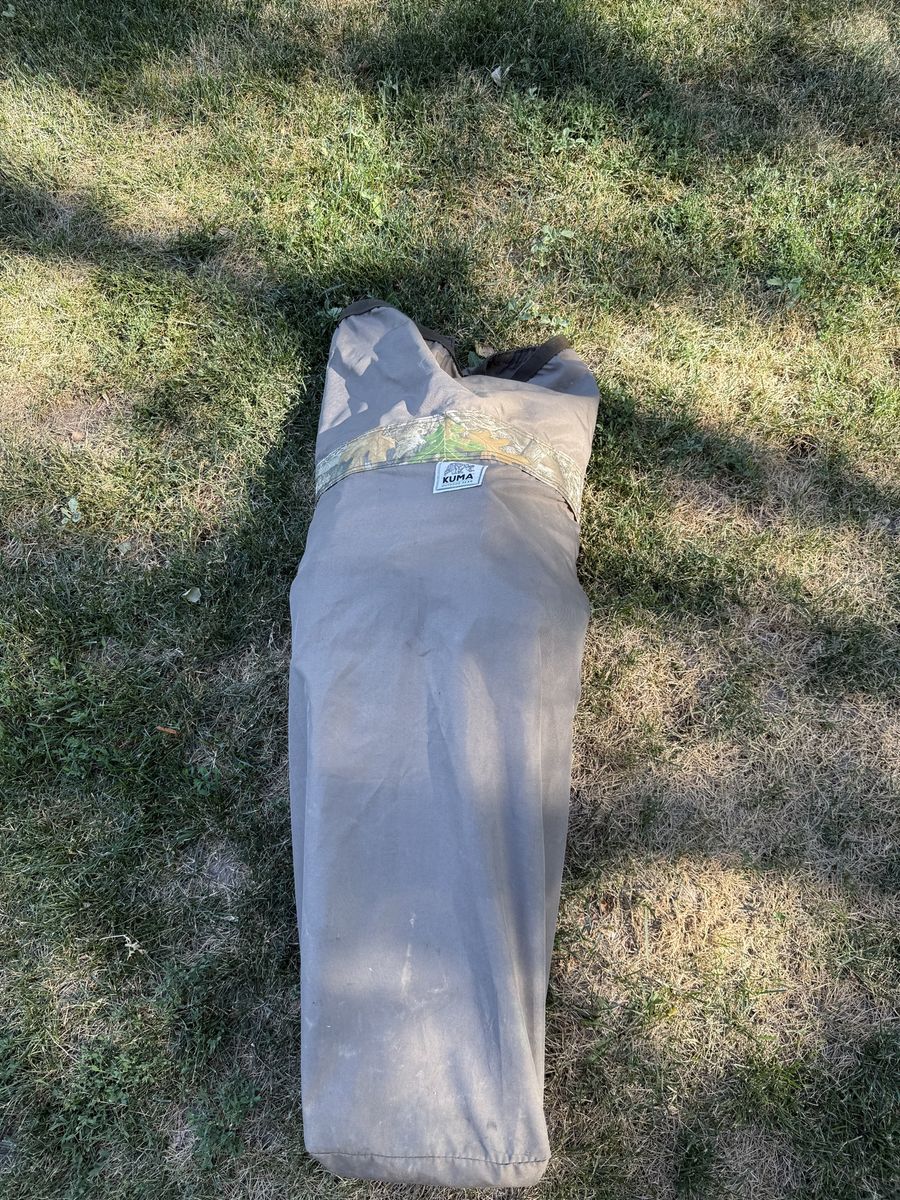 Kuma camo padded camping chair